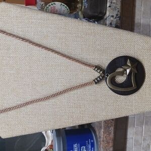 Women's 30" Retro Classic Style Heart Rope Necklace.